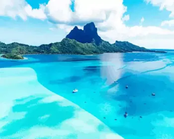 Bora Bora seascape diamond painting kit — turquoise lagoon and tropical island scenery