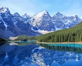 Moraine Lake diamond painting kit — turquoise lake surrounded by the Canadian Rocky Mountains
